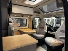 Fahrzeugbild LMC Innovan 600 #13