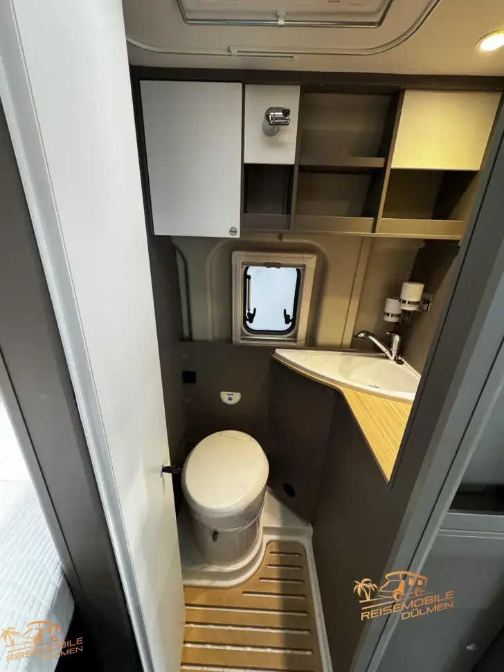 Fahrzeugbild LMC Innovan 600 #22