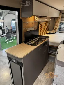 Fahrzeugbild LMC Innovan 600 #27