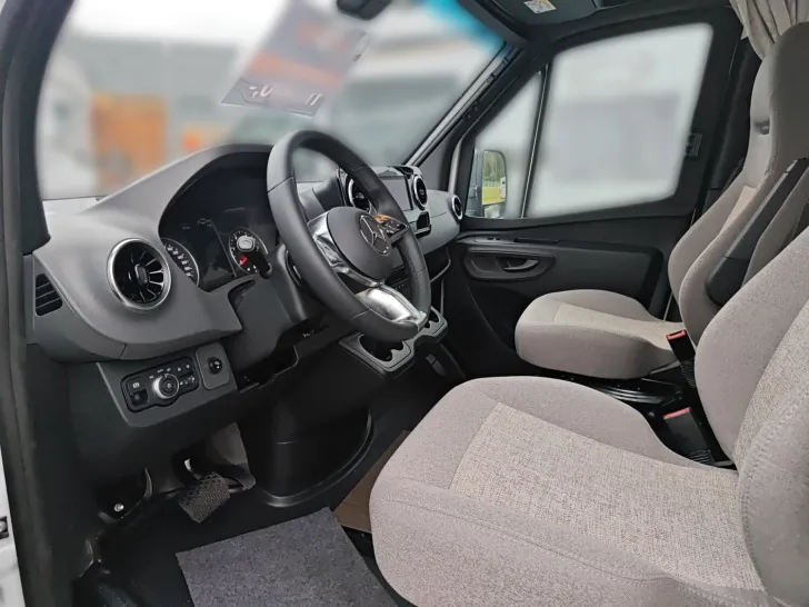 Fahrzeugbild Carthago C1-tourer T 143 KB LE comfort Mercedes #5