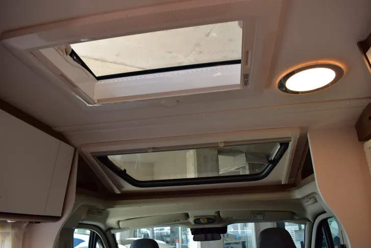 Fahrzeugbild Carado VAN V337 Pro+ Navi, Solar, LED, ACC, 666 cm #31