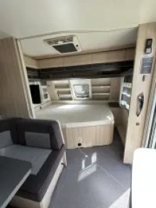 Fahrzeugbild Hobby DE LUXE EDITION 545 KMF Mover, Klima, Solar, Markise, #5