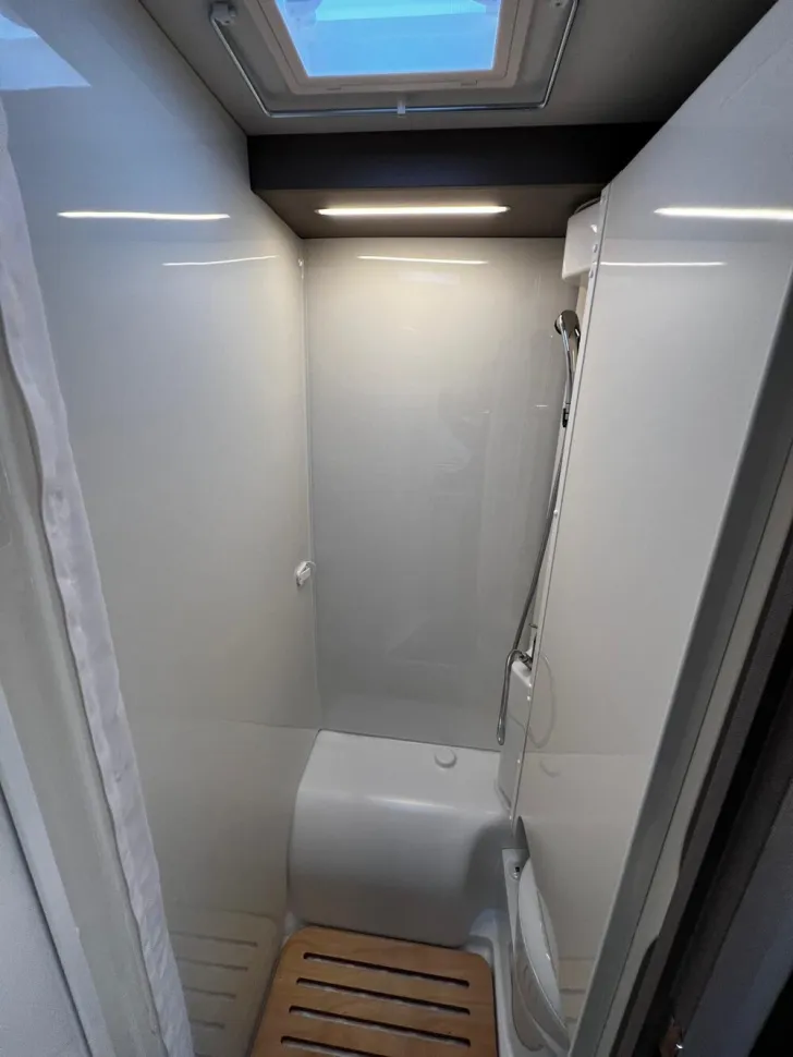 Fahrzeugbild Etrusco V Ford 6.6 SF #22