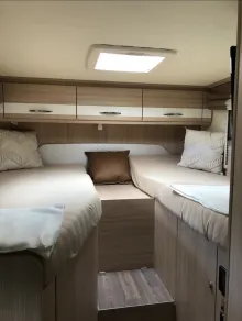 Fahrzeugbild Bürstner Travel Van T 620 G "Edition 30" sehr gepflegt #7