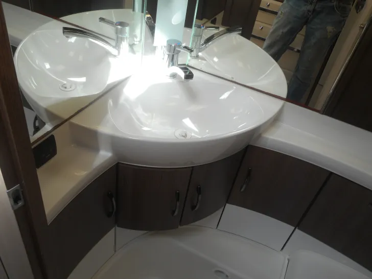 Fahrzeugbild Hobby Prestige 495 UL Dachmarkise vollelektr Mover #14