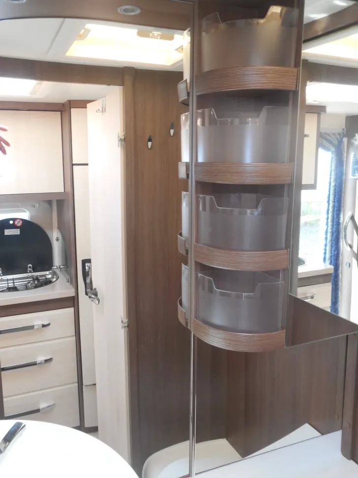 Fahrzeugbild Hobby Prestige 495 UL Dachmarkise vollelektr Mover #15