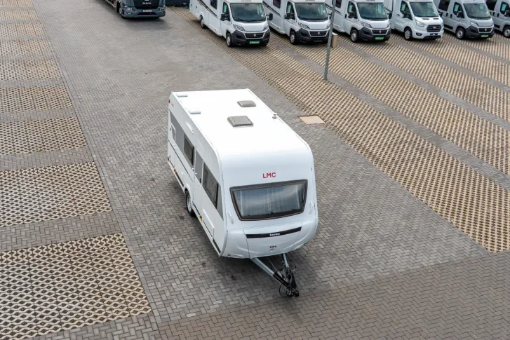 Fahrzeugbild LMC Sassino 390 K *Etagenbetten*1.360 kg*4 Personen* #5
