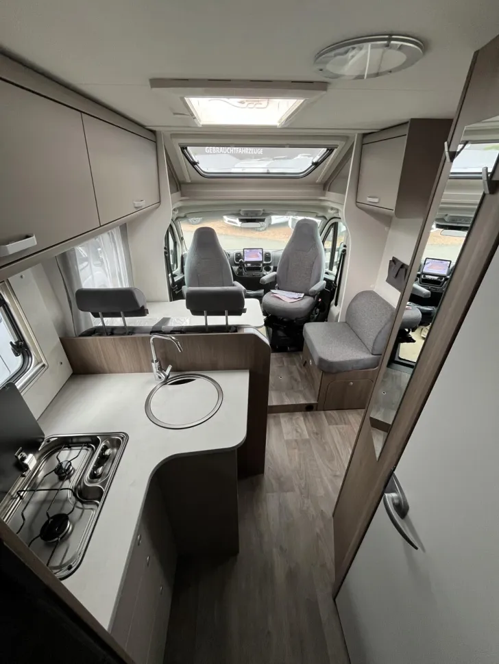 Fahrzeugbild Carado T 328 #15