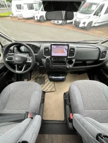 Fahrzeugbild Carado T 328 #16