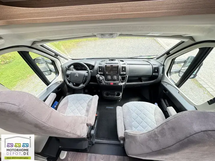 Fahrzeugbild Carado T 338 Edition15 Einzelbetten, Solar, Alufelgen #7