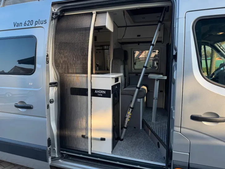 Fahrzeugbild Ahorn Camp Van 620 Plus-Aufstelldach-Automatik-Mwst #11