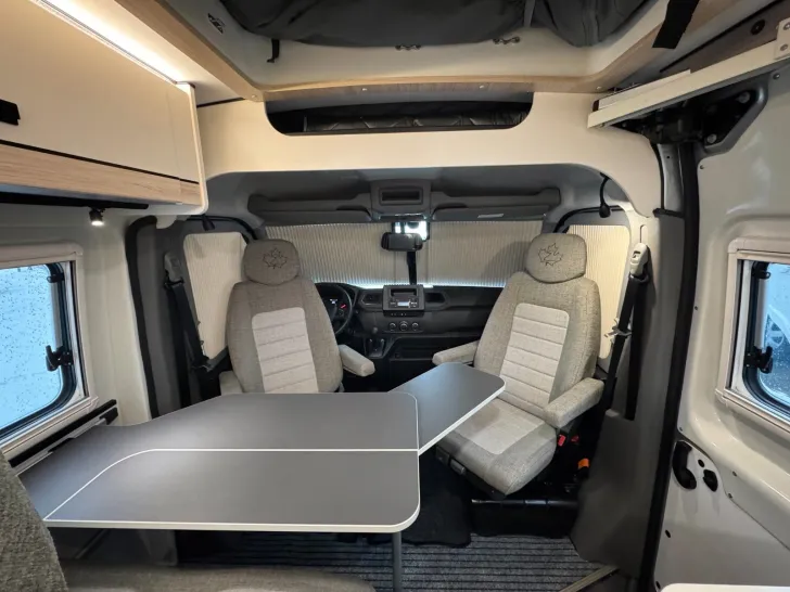 Fahrzeugbild Ahorn Camp Van 620 Plus-Aufstelldach-Automatik-Mwst #18