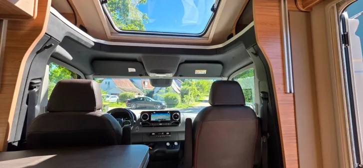 Fahrzeugbild Weinsberg CaraCompact MB Suite MEG Pepper-1.H-Distr-Luftfe #13