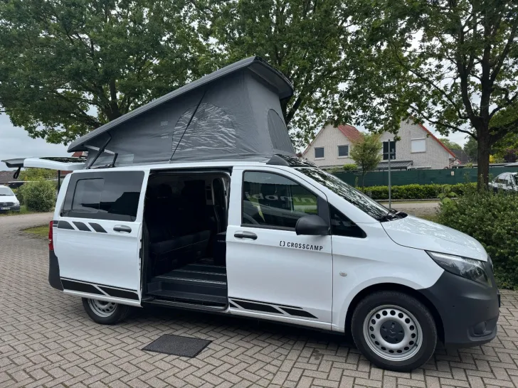 Fahrzeugbild Crosscamp Base X Mercedes-Autom-Aufstelld-Ahk-Standhzg #14