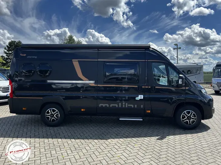 Fahrzeugbild Malibu Van First Class - Two Rooms 640 LE RB charming GT skyview 2026 Listenpreis: 94.090€ #3