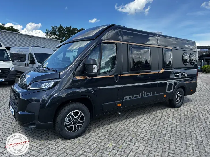 Fahrzeugbild Malibu Van First Class - Two Rooms 640 LE RB charming GT skyview 2026 Listenpreis: 94.090€ #7