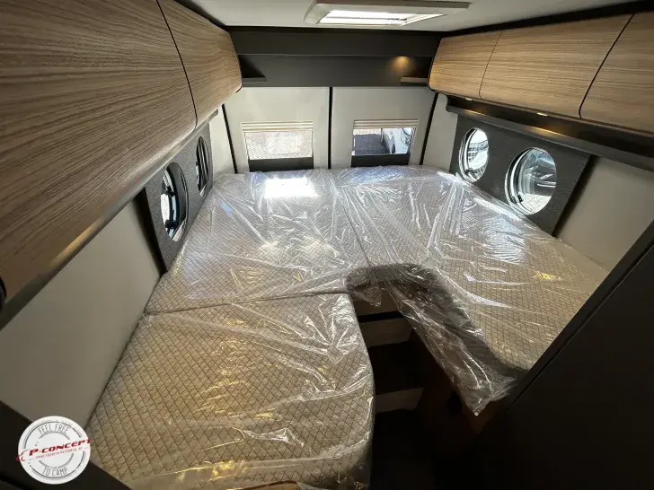 Fahrzeugbild Malibu Van First Class - Two Rooms 640 LE RB charming GT skyview 2026 Listenpreis: 94.090€ #12