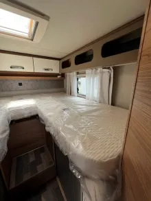 Fahrzeugbild Weinsberg CaraCompact 600 MEG EDITION [PEPPER] Mietwagen verfügbar ab Nov`26 #8