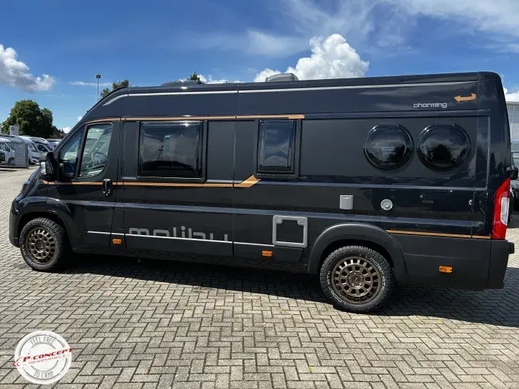 Fahrzeugbild Malibu Van First Class - Two Rooms 640 LE RB charming GT skyview 2026 Listenpreis: 93.790€ #7