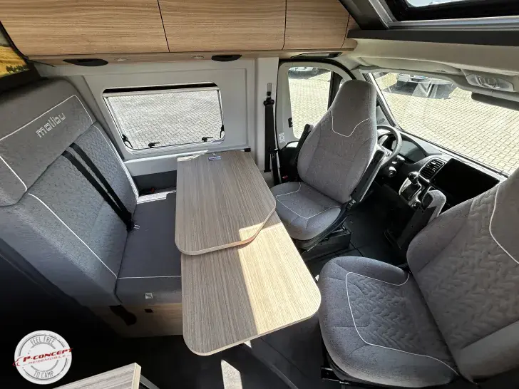 Fahrzeugbild Malibu Van First Class - Two Rooms 640 LE RB charming GT skyview 2026 Listenpreis: 93.790€ #12