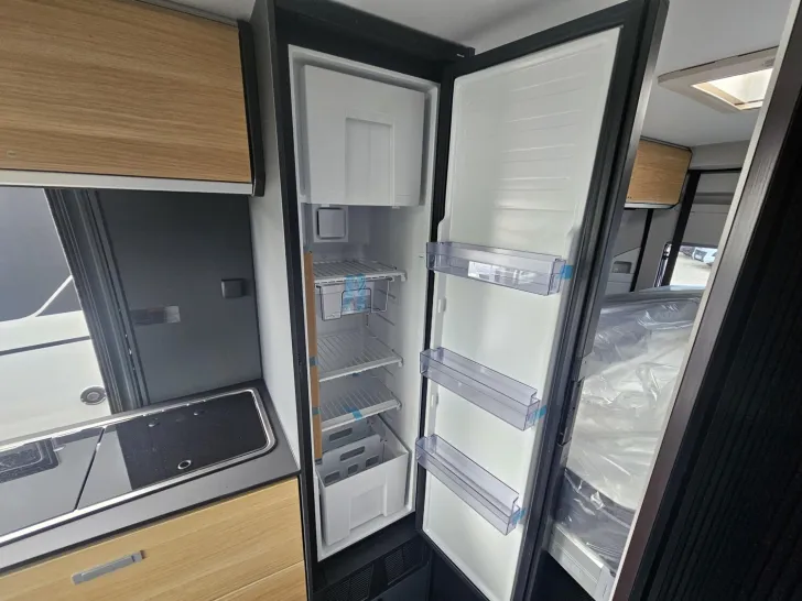 Fahrzeugbild Adria Twin 640 SGX WHITE EDITION Solar Großer Kühlschr #14