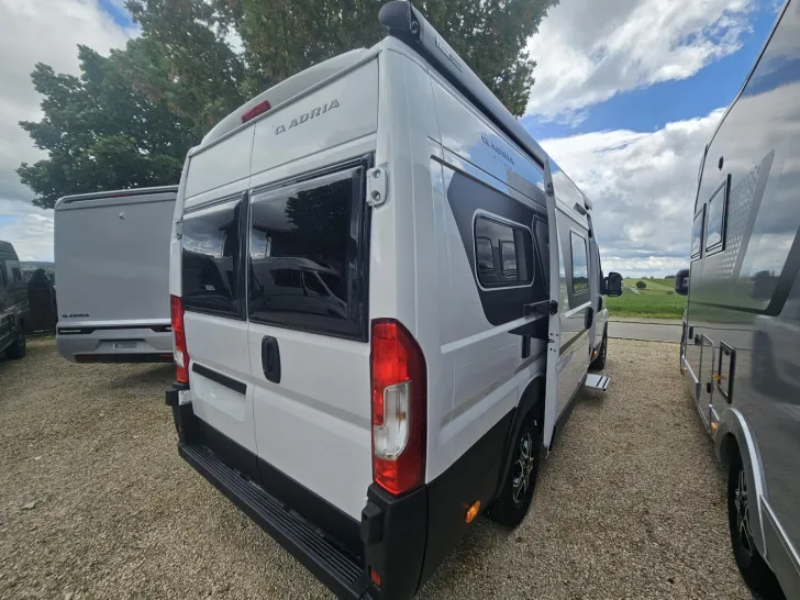 Fahrzeugbild Adria Twin 640 SGX WHITE EDITION Solar Großer Kühlschr #20