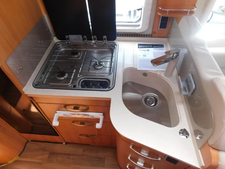 Fahrzeugbild Hymer Tramp SL 568 SatAnlage+Panodach+Markise+GFK-Dach #10