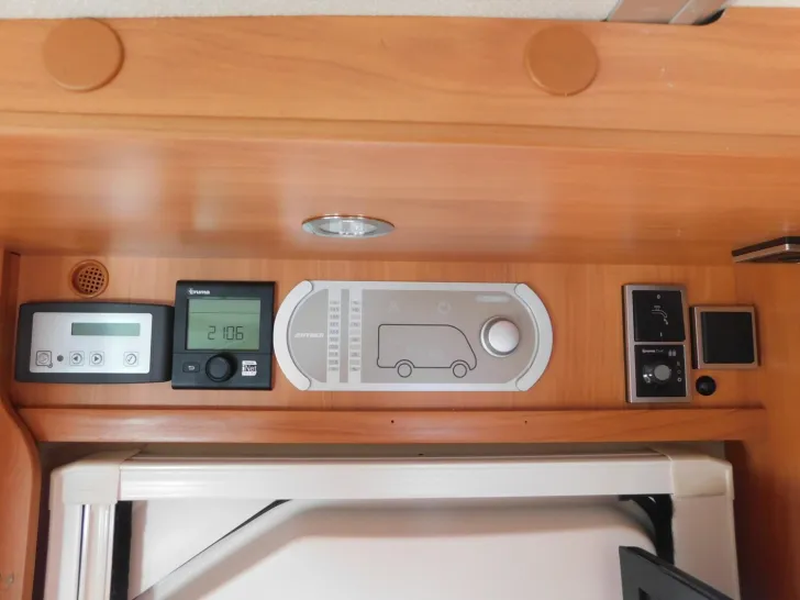 Fahrzeugbild Hymer Tramp SL 568 SatAnlage+Panodach+Markise+GFK-Dach #16