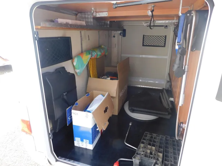 Fahrzeugbild Hymer Tramp SL 568 SatAnlage+Panodach+Markise+GFK-Dach #17