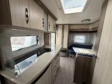 Fahrzeugbild Hobby De Luxe 440 SF #7