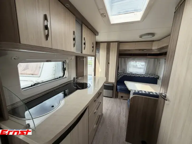 Fahrzeugbild Hobby De Luxe 440 SF #7