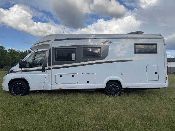 Fahrzeugbild Malibu T 490 LE Hubstützen/Automatik/18 Zoll/ #1