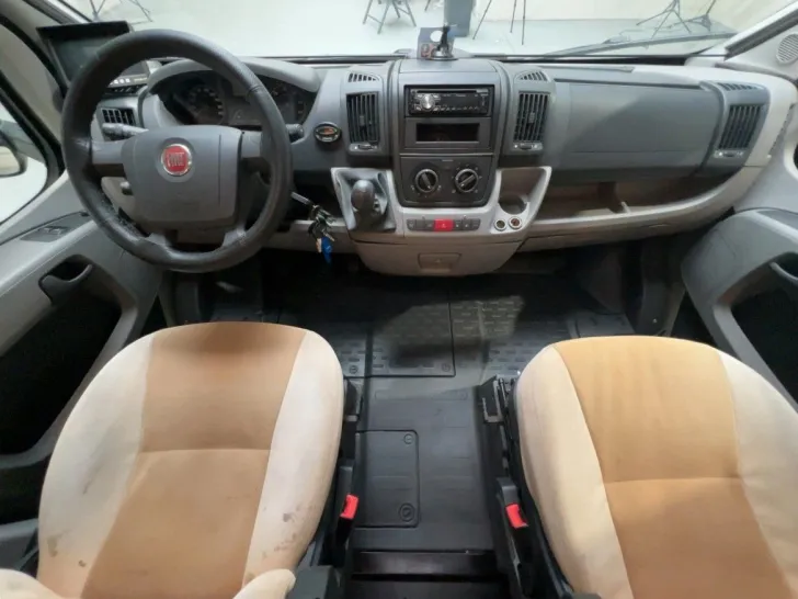 Fahrzeugbild Bürstner Ixeo IT 710 / Festbett+Hubbett/ PREISGARANTIE #7
