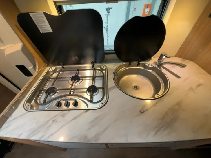 Fahrzeugbild Carado A 464/Festbett/Garage/2xKlima/Markise/Euro6 #15