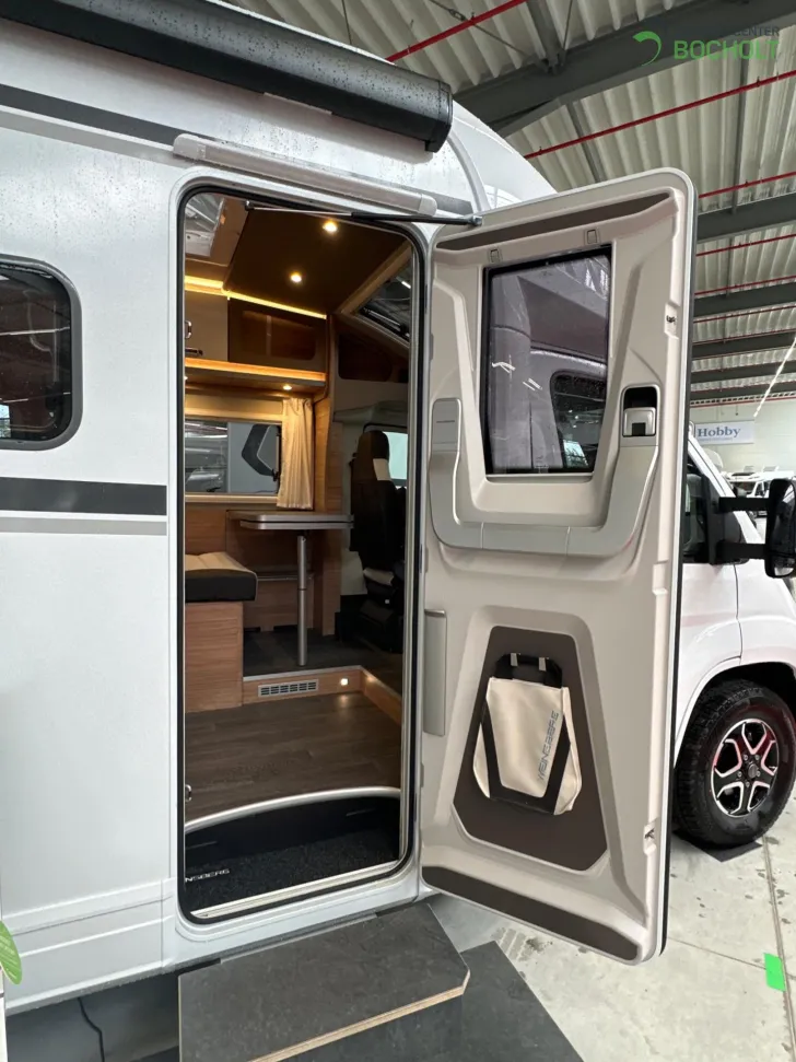 Fahrzeugbild Weinsberg CaraSuite 650 MEG EDITION [SPICY] Modell 2026 / Ohne Hubbett #8
