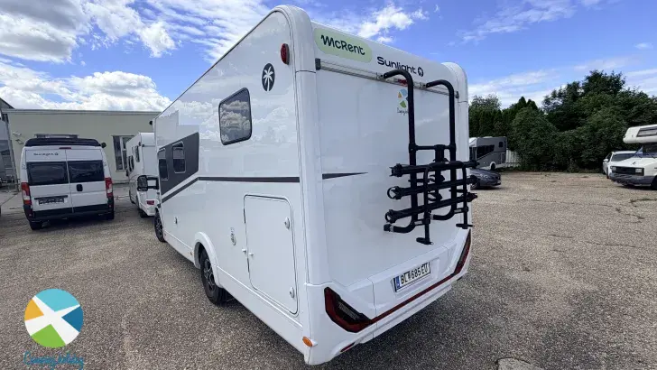 Schräg Hinten Sunlight T 68 Adventure Edition Automatik