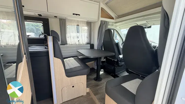 Sicht vorne-hinten Sunlight T 68 Adventure Edition Automatik