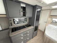 Fahrzeugbild Hobby De Luxe 460 UFe Neufahrzeug 2026 #11