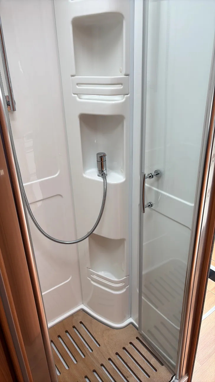 Dusche Hymer Duo Mobil B 634 SL Duomobil sehr gepflegt