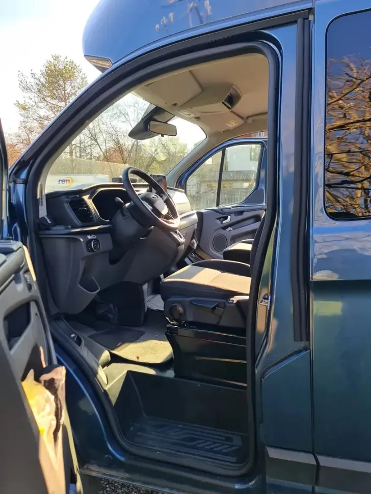 Fahrzeugbild Ford Transit Nugget Custom 320 L1H2 VA Autm. Nugge #6