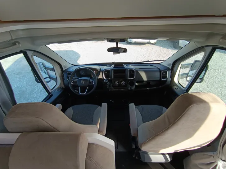 Fahrzeugbild Carado pro A 361 Mietwagen günstig ab 08/2026 abzugeben #14