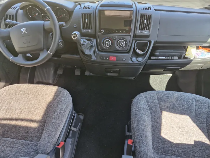 Grundriss Nacht Bravia Mobil Swan 636 Sehr gut gepflegt