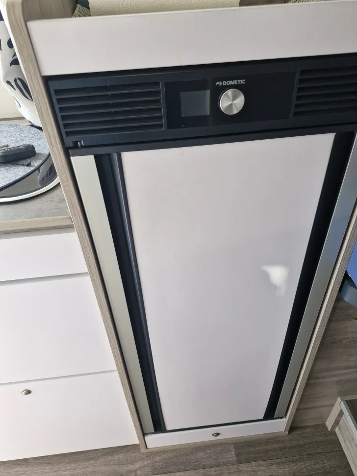 Fahrzeugbild Bravia Mobil Swan 636 Sehr gut gepflegt #11