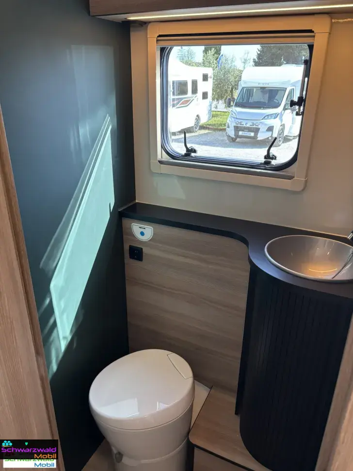 Fahrzeugbild Rimor Kilig 95 Plus Model 2027 mit ACC + Vorfracht #10
