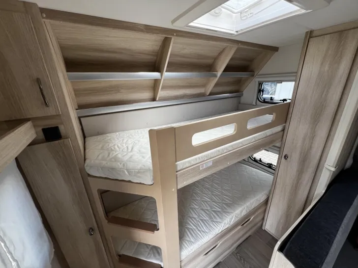 Fahrzeugbild Hobby De Luxe 540 KMFe #16