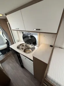 Fahrzeugbild Carado V 337 #10