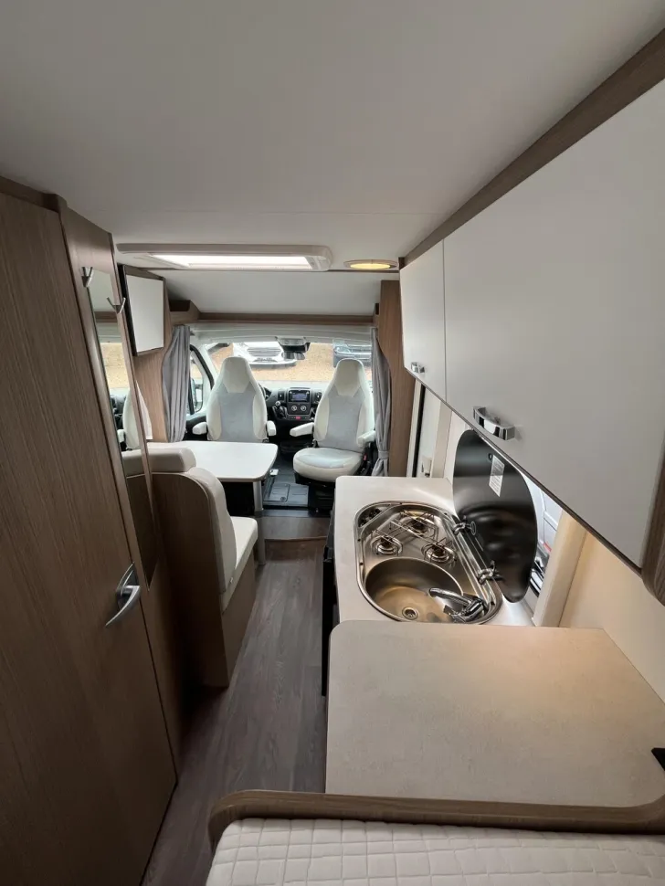 Fahrzeugbild Carado V 337 #14