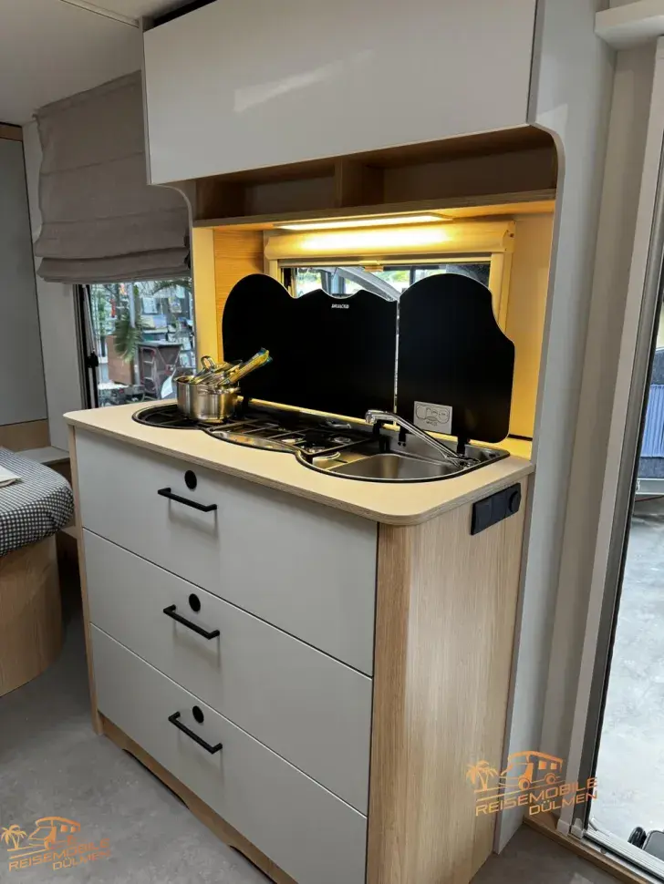 Fahrzeugbild LMC Style 70 453 D #24