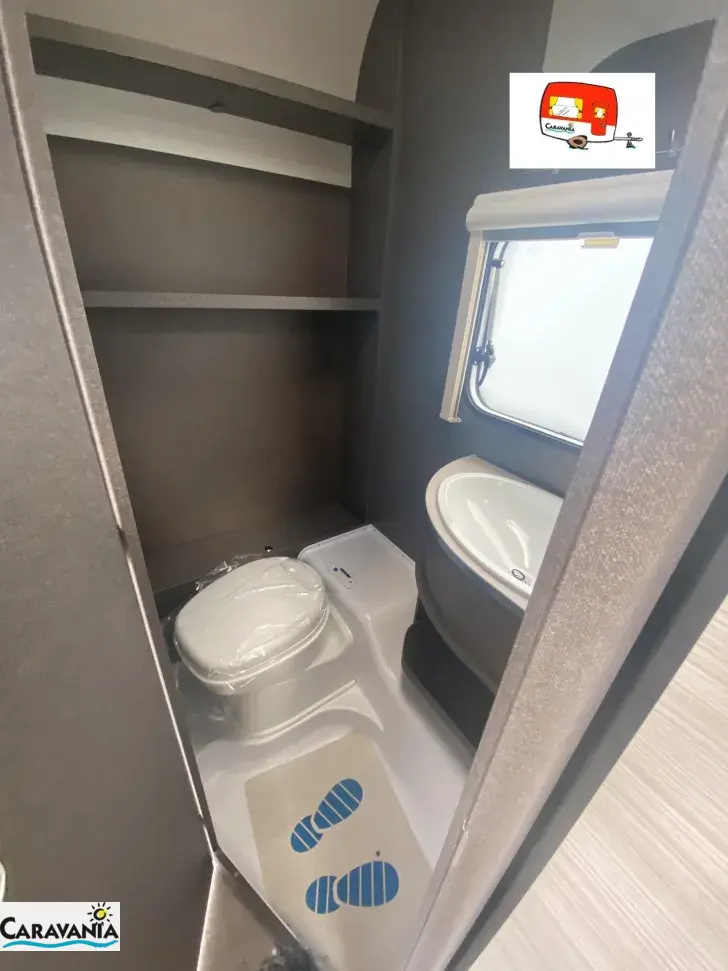 Fahrzeugbild Dethleffs c-joy 420 QSH ähnlich Active #10