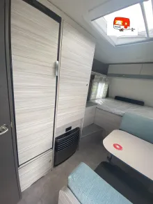 Fahrzeugbild Dethleffs c-joy 420 QSH ähnlich Active #12